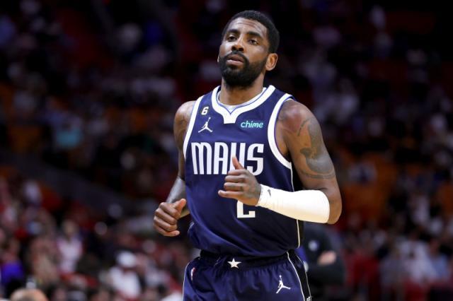 有人问他 有人问他